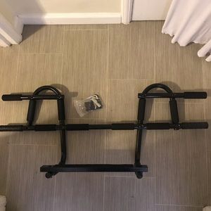 Adjustable Pull up bar